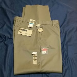 ❣ 2 @ $29 SPEACIAL Dockers D3 flat front classic fit pants Size 36x32